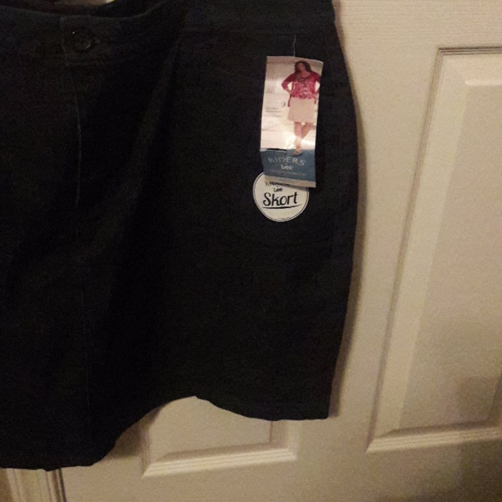 Women's Lee Skort NWT - Picture 2 of 4